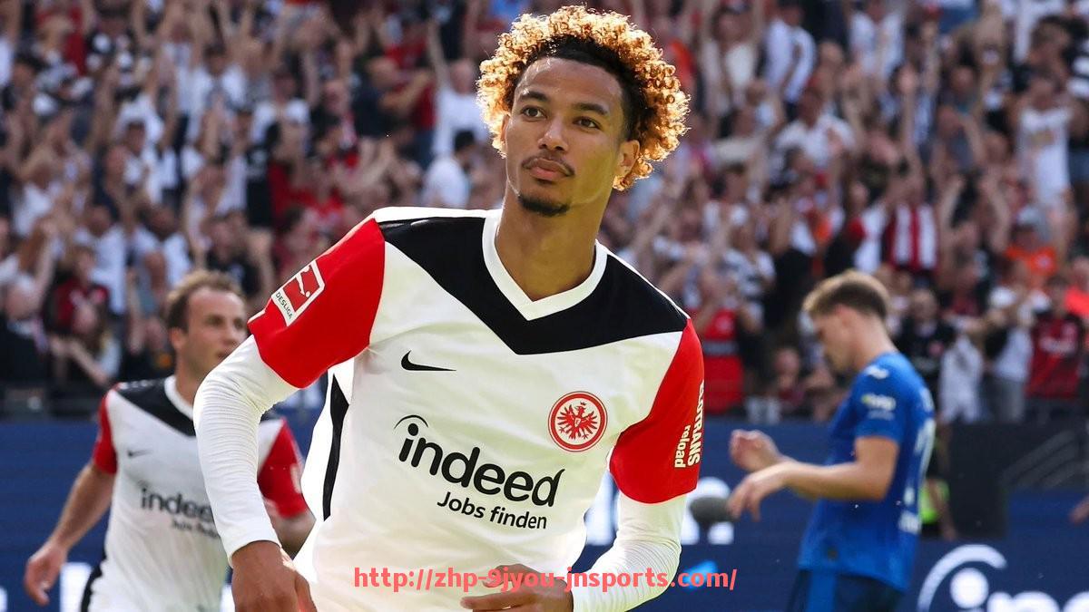 J9九游会登录入口-德甲中锋推荐球队的选择与战术分析