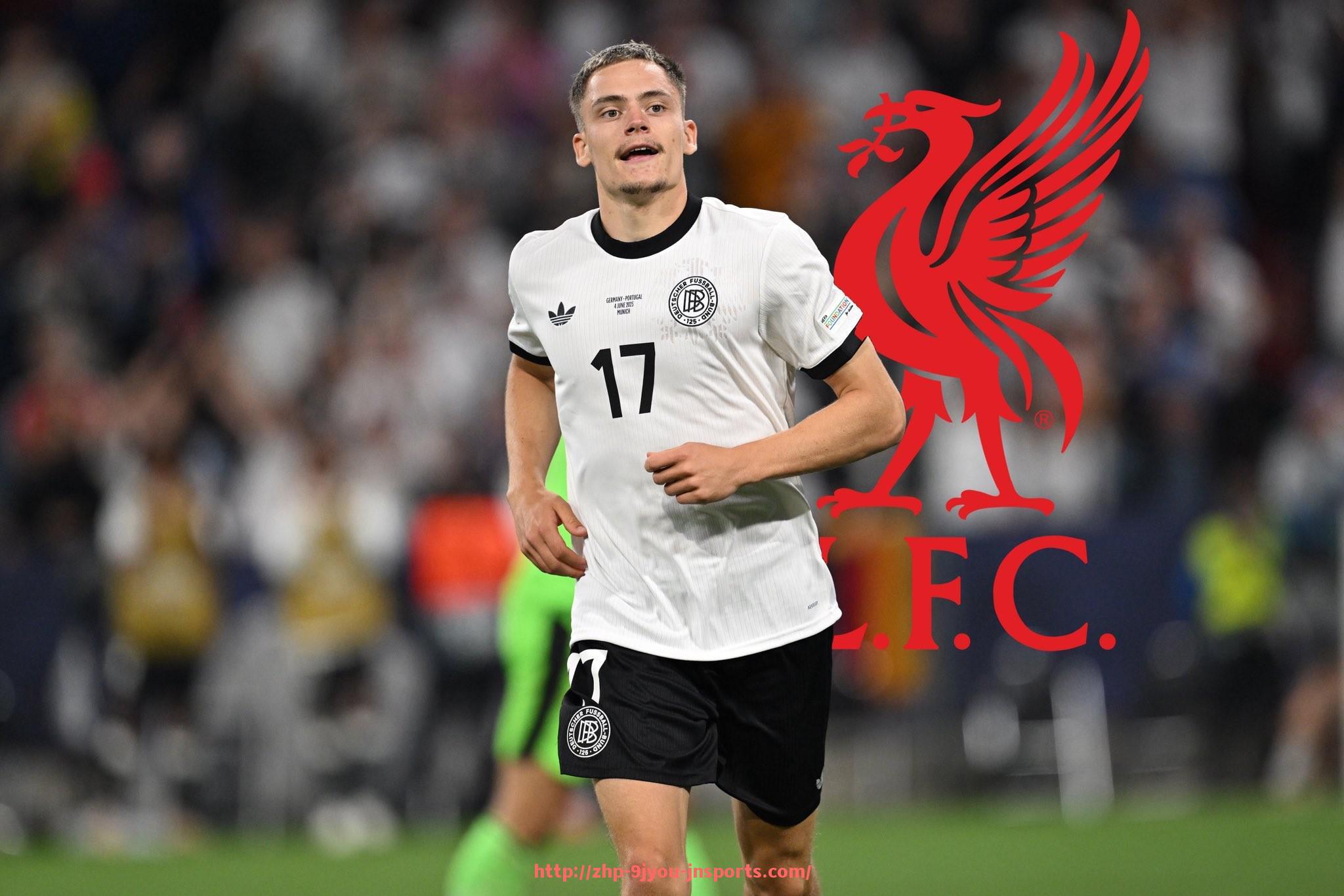 J9九游会登录入口-英超球衣袖标的作用、演变历史与赞助解析